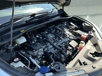 Toyota C-HR 1.8 VVT-h Dynamic CVT Euro 6 (s/s) 5dr