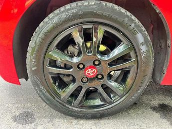 Toyota AYGO 1.0 VVT-i x-cite 4 Red Bi-Tone Euro 6 5dr