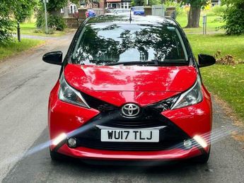 Toyota AYGO 1.0 VVT-i x-cite 4 Red Bi-Tone Euro 6 5dr