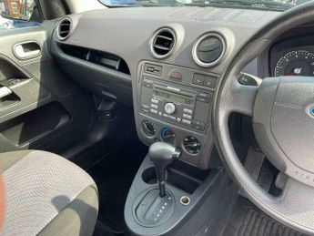 Ford Fusion 1.6 Zetec Climate 5dr