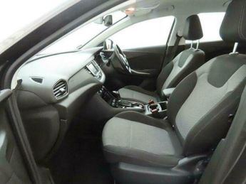 Vauxhall Grandland X 1.2 Turbo SE Auto Euro 6 (s/s) 5dr