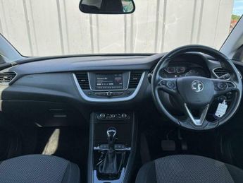 Vauxhall Grandland X 1.2 Turbo SE Auto Euro 6 (s/s) 5dr