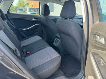 Vauxhall Grandland X 1.2 Turbo SE Auto Euro 6 (s/s) 5dr