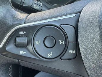 Vauxhall Grandland X 1.2 Turbo SE Auto Euro 6 (s/s) 5dr