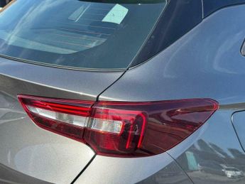 Vauxhall Grandland X 1.2 Turbo SE Auto Euro 6 (s/s) 5dr