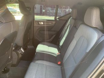 Volvo XC40 B3 CORE*FIRST MOT DUE IN OCTOBER 2026*2 KEYS* 2 KEEPERS*RECENT F