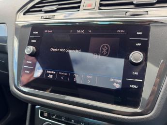 Volkswagen Tiguan R LINE TSI BMT 4MOTION DSG