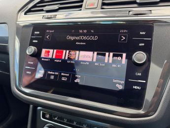 Volkswagen Tiguan R LINE TSI BMT 4MOTION DSG
