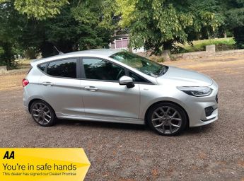 Ford Fiesta ST-LINE EDITION (SAT NAV-CARPLAY)