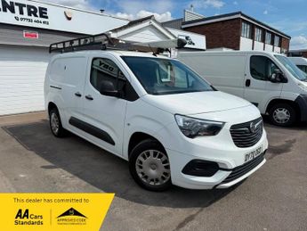 Vauxhall Combo L2H1 2300 SPORTIVE S/S