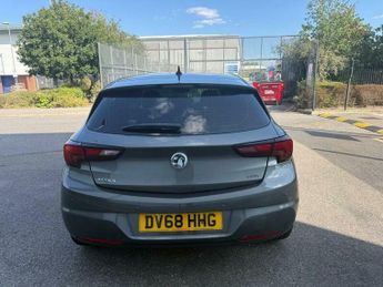 Vauxhall Astra 1.6 CDTi BlueInjection SRi Nav Auto Euro 6 (s/s) 5dr