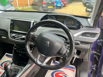 Peugeot 2008 1.2 VTi Allure Euro 5 5dr
