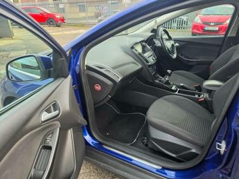 Ford Focus 1.0T EcoBoost Titanium Euro 6 (s/s) 5dr