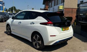 Nissan Leaf 40kWh N-Connecta Auto 5dr