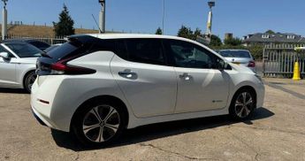 Nissan Leaf 40kWh N-Connecta Auto 5dr