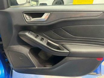 Ford Focus 1.5 Focus ST-Line X TDCi Auto 5dr