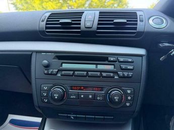 BMW 1 SERIES 2.0 118i SE Hatchback 5dr Petrol Steptronic Euro 4 (129 ps)