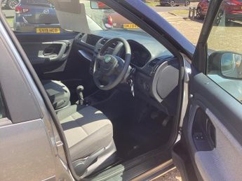 Skoda Roomster 1.2 12V S MPV 5dr Petrol Manual Euro 5 (69 ps)