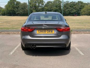 Jaguar XF 2.0d Portfolio Auto AWD Euro 6 (s/s) 4dr