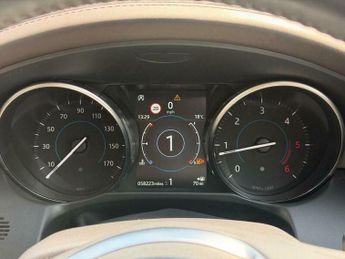 Jaguar XF 2.0d Portfolio Auto AWD Euro 6 (s/s) 4dr