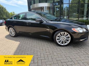 Jaguar XF 3.0d V6 Premium Luxury Saloon 4dr Diesel Auto Euro 5 (240 ps)
