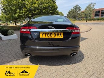 Jaguar XF 3.0d V6 Premium Luxury Saloon 4dr Diesel Auto Euro 5 (240 ps)