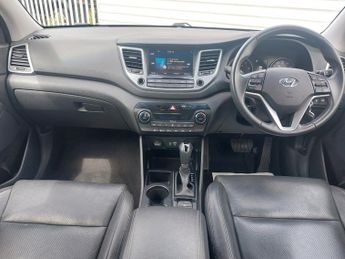 Hyundai Tucson CRDI PREMIUM