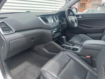 Hyundai Tucson CRDI PREMIUM