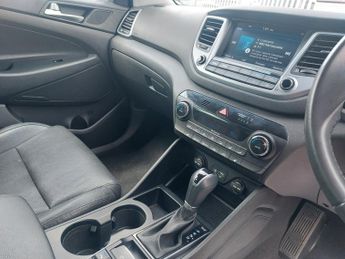 Hyundai Tucson CRDI PREMIUM