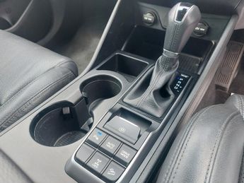 Hyundai Tucson CRDI PREMIUM