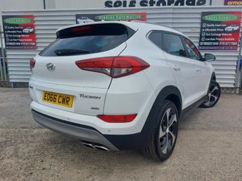 Hyundai Tucson CRDI PREMIUM