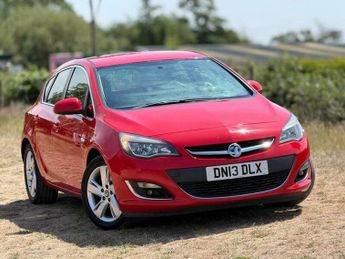 Vauxhall Astra 2.0 CDTi ecoFLEX SRi Euro 5 (s/s) 5dr