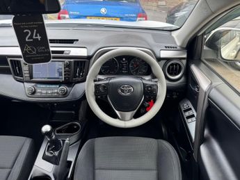 Toyota RAV4 D-4D BUSINESS EDITION TSS