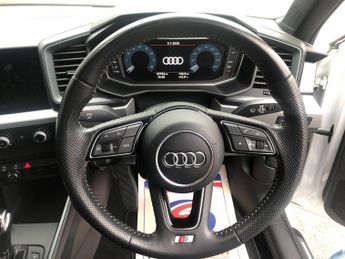 Audi A1 SPORTBACK TFSI S LINE