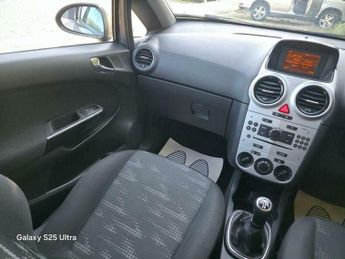 Vauxhall Corsa 1.4 16V Exclusiv Euro 5 5dr (A/C)
