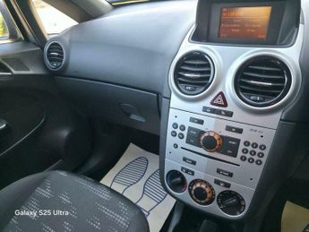 Vauxhall Corsa 1.4 16V Exclusiv Euro 5 5dr (A/C)