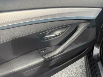 BMW 5 SERIES 2.0 520d M Sport Auto Euro 6 (s/s) 4dr