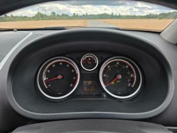 Vauxhall Corsa 1.4i 16v SXi 3dr