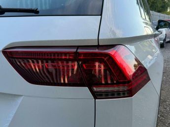 Volkswagen Tiguan 2.0 TDI SEL DSG Euro 6 (s/s) 5dr