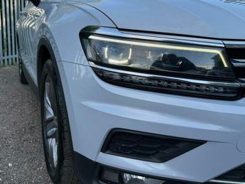 Volkswagen Tiguan 2.0 TDI SEL DSG Euro 6 (s/s) 5dr