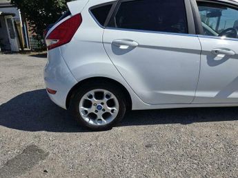 Ford Fiesta 1.4 Zetec 5dr