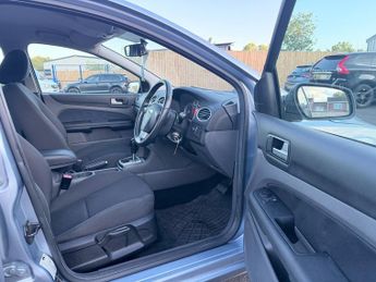 Ford Focus ZETEC CLIMATE 16V Auto [Climate Pack] PETROL 27K MILES 1 OWNER F