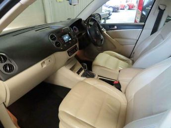 Volkswagen Tiguan 2.0 Tiguan Match TSi 4Motion Semi-Auto 4WD 5dr
