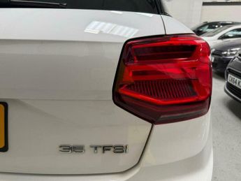 Audi Q2 1.5 TFSI CoD 35 Black Edition S Tronic Euro 6 (s/s) 5dr