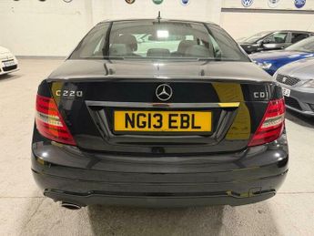 Mercedes-Benz C Class 2.1 C220 CDI BlueEfficiency AMG Sport G-Tronic+ Euro 5 (s/s) 4dr