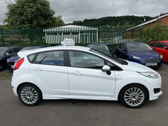 Ford Fiesta 1.0T EcoBoost ST-Line Euro 6 (s/s) 5dr