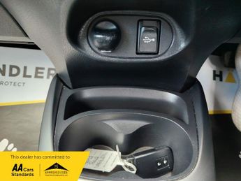 Toyota Yaris 1.5 VVT-h Icon Hatchback 5dr Petrol Hybrid E-CVT Euro 6 (101 ps)