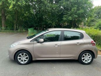 Peugeot 208 1.2 VTi Active Euro 5 5dr