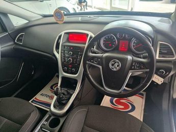 Vauxhall Astra 1.4 16v SRi Euro 5 5dr