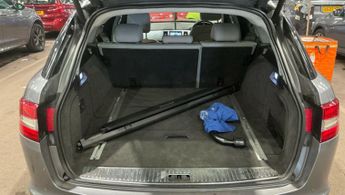 Jaguar XF D LUXURY SPORTBRAKE